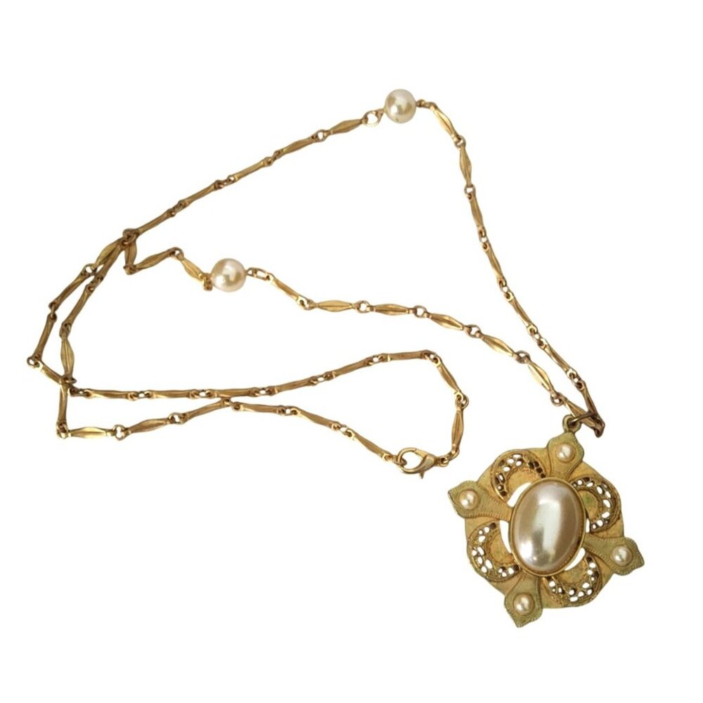 Womens Vintage Gold Tone Finish Faux Pearl Celtic Style Cross Pendant - Picture 7 of 8
